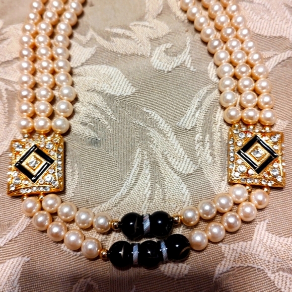 🌹 Magnificent Vintage Elaborate Cream Pearl & Rhinestone Gold Statement Neckla - Picture 4 of 16